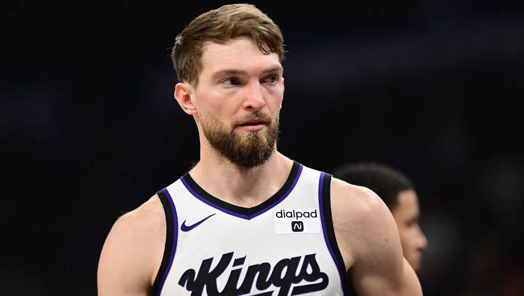 Kings’ Domantas Sabonis to miss start of season with hamstring injury