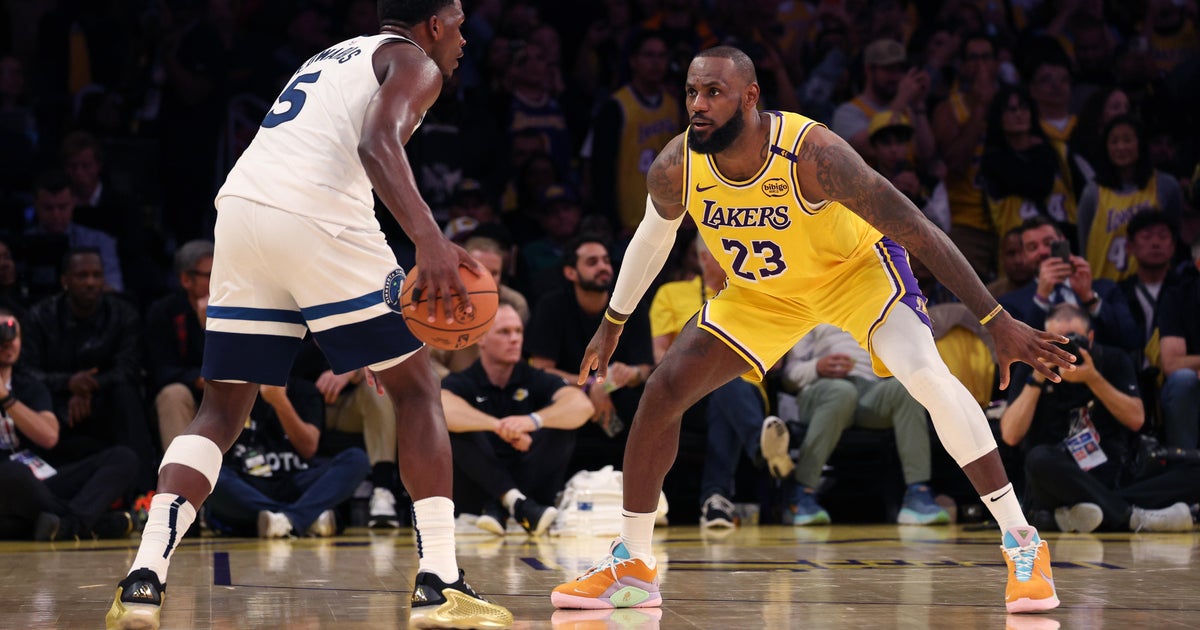 Edwards scores 27 as Wolves fall to Lakers 110-103 on opening night