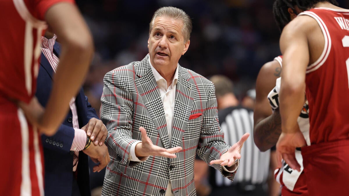 Arkansas' John Calipari says he would retire before becoming 'transactional' in NIL, transfer portal era