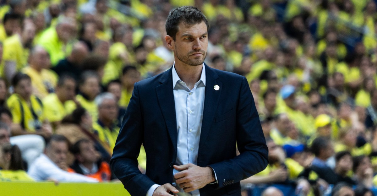 Who is New Trail Blazers Coach Tiago Splitter?