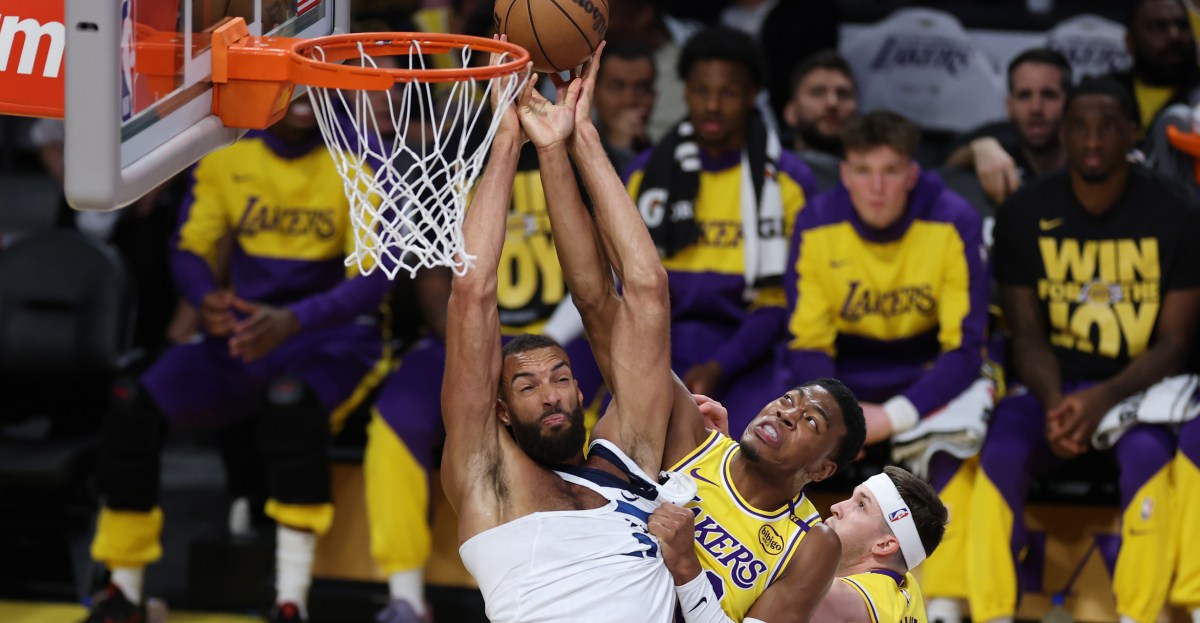 Lakers vs Wolves Preview: Injury Report, TV Stream, How To Watch