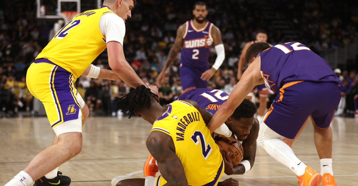 JJ Redick reveals which Lakers player was a bright spot against Suns