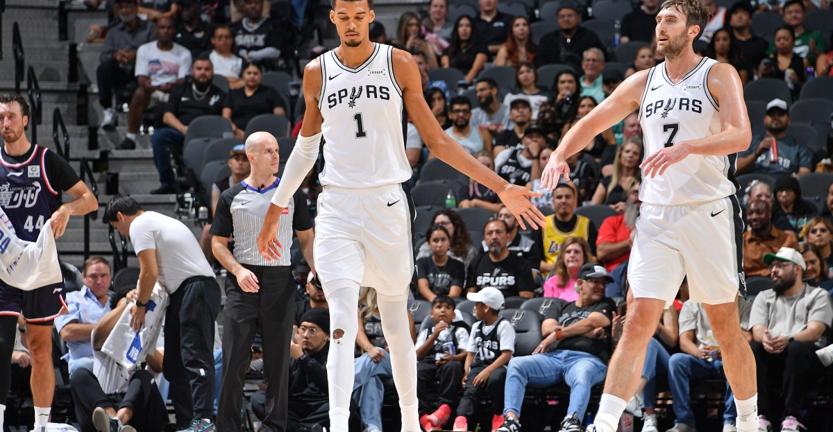 San Antonio vs. Guangzhou , Final Score: Spurs handle the Loong-Lions, 119-88