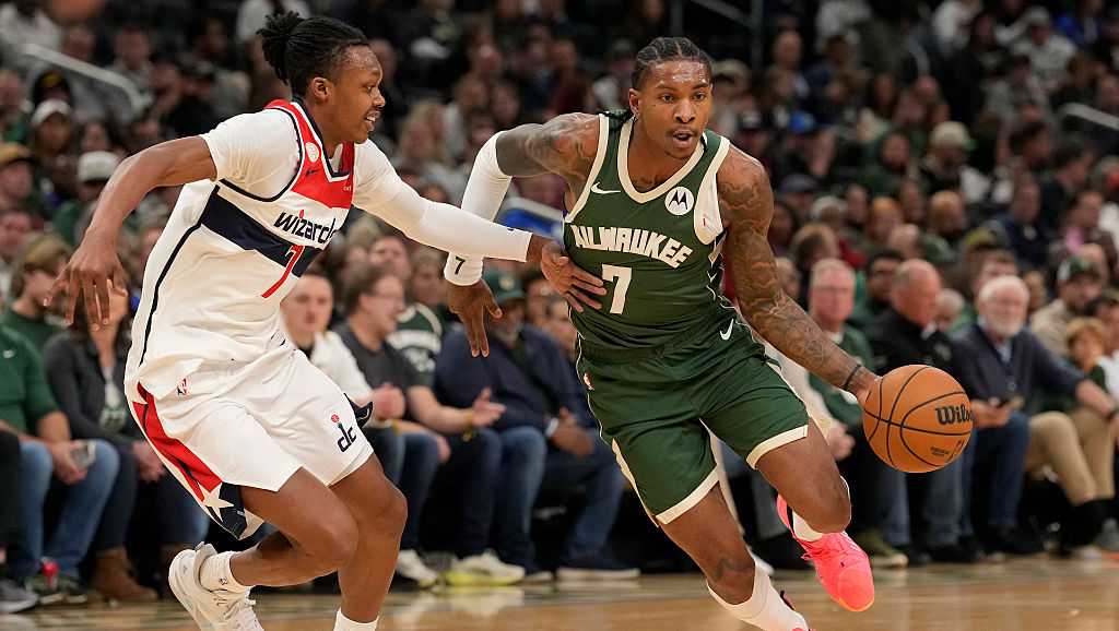 Bucks' Porter Jr. out for at least next two games due to sprained ankle