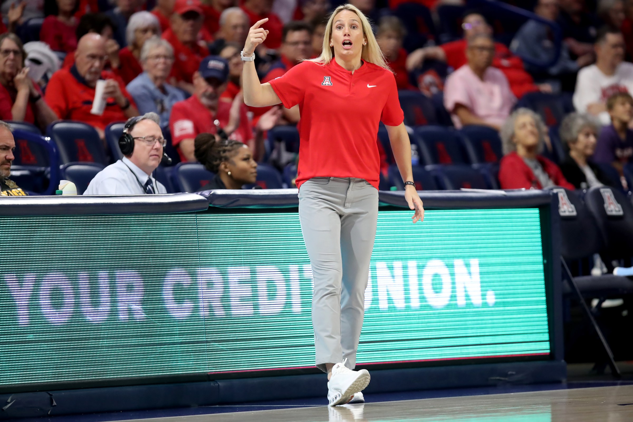 TUCSON, AZ - OCTOBER 30: Arizona Wildcats head coach Becky Burke during the second half of a women’s basketball exhibition game between the Cal State LA Golden Eagles and the University of Arizona Wildcats on October 30, 2025, at McKale Center in Tucson, AZ. (Photo by Christopher Hook/Icon Sportswire via Getty Images)