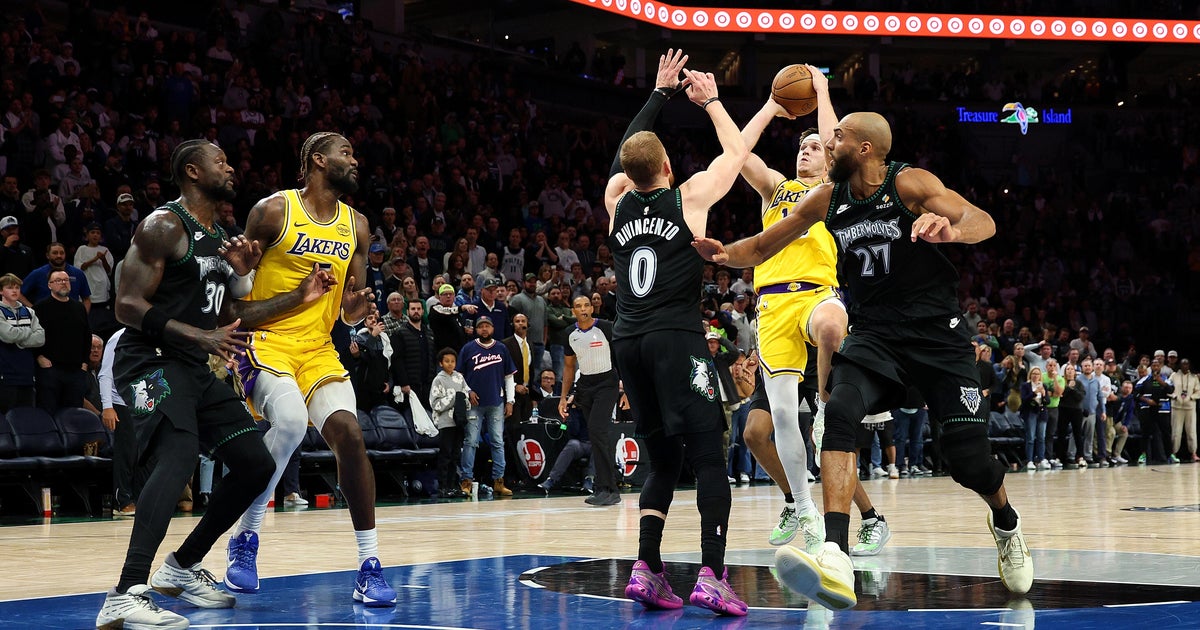 Lakers fend off Timberwolves on Austin Reaves' buzzer-beater for 116-115 win