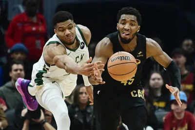 Milwaukee Bucks vs Cleveland Cavaliers regular season game injury report: Who's playing, who's out, and more (October 26, 2025)