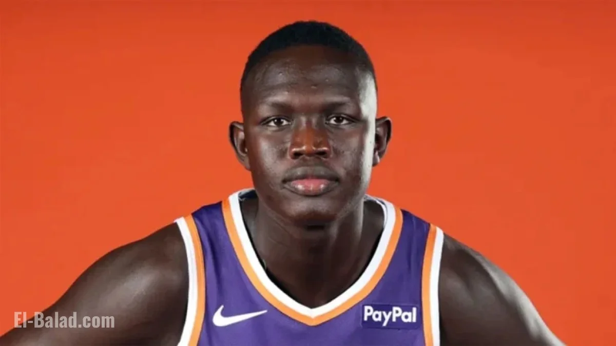 Suns Rookie Khaman Maluach Confronts Kings in Rebuild Challenge