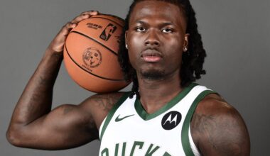 NBA Free Agency: Milwaukee Bucks waive Chris Livingston, standard roster at 15