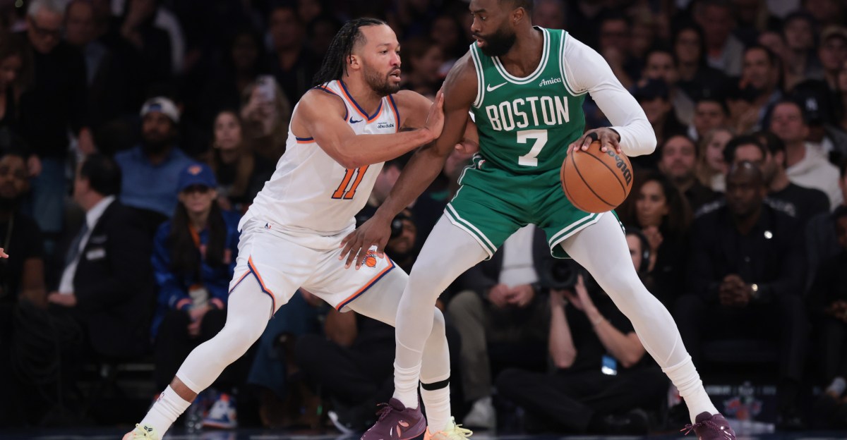 Celtics fight hard, but rough 2nd quarter dooms them in 105-95 loss to Knicks
