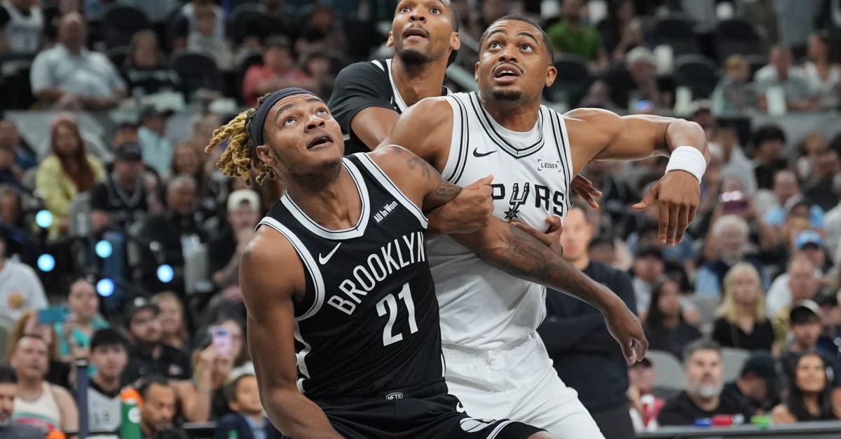 San Antonio vs. Brooklyn, Final Score: Spurs stage two comebacks to win third straight, 118-107 