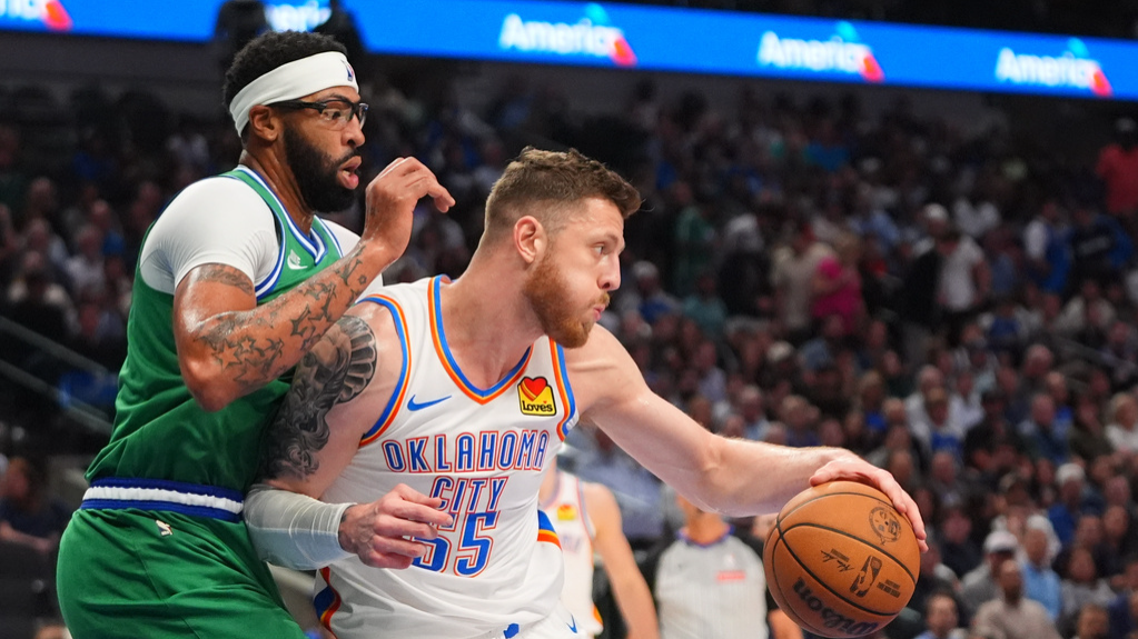 Thunder Stay Perfect as Hartenstein Lifts OKC Past Mavericks