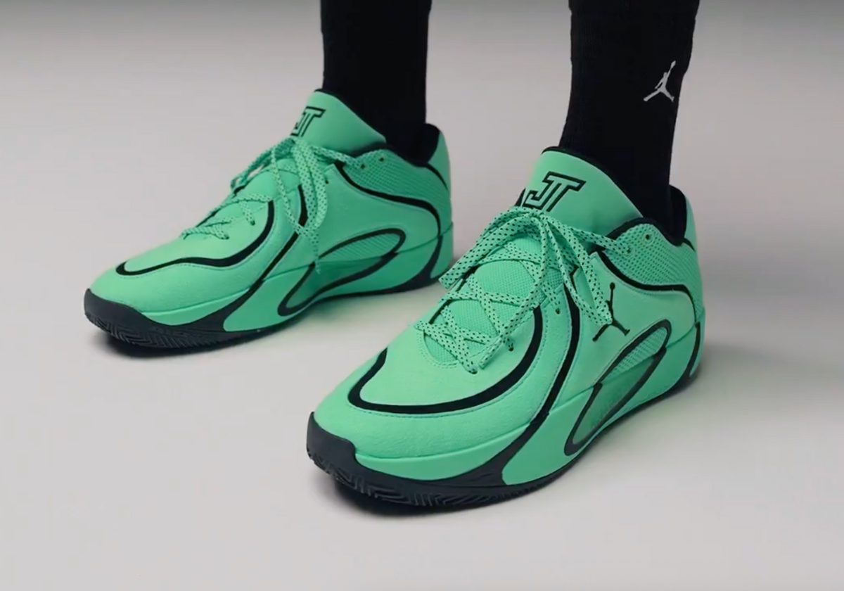 The Jordan Tatum 4 Matches Boston Celtics Uniforms In “Green Glow”