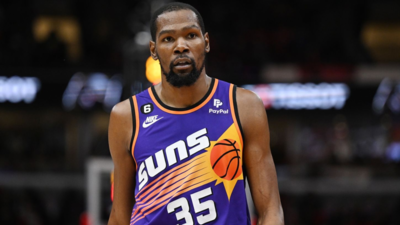 Houston Rockets' Kevin Durant turns interview into flirt fest with gorgeous reporter, makes fans go crazy