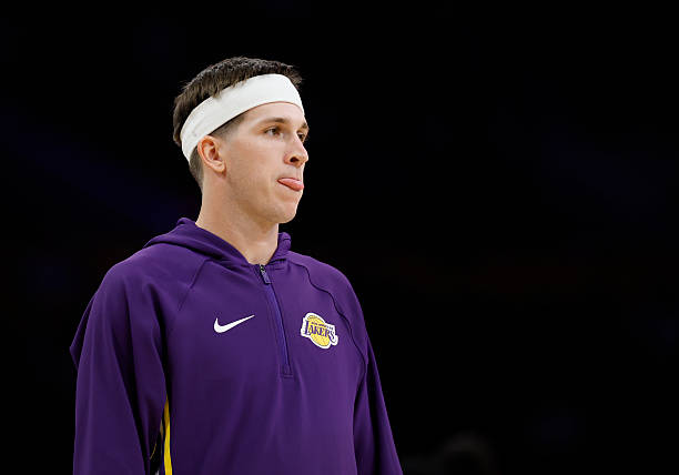 Timberwolves vs. Lakers Predictions, Odds & Stats – Oct. 24