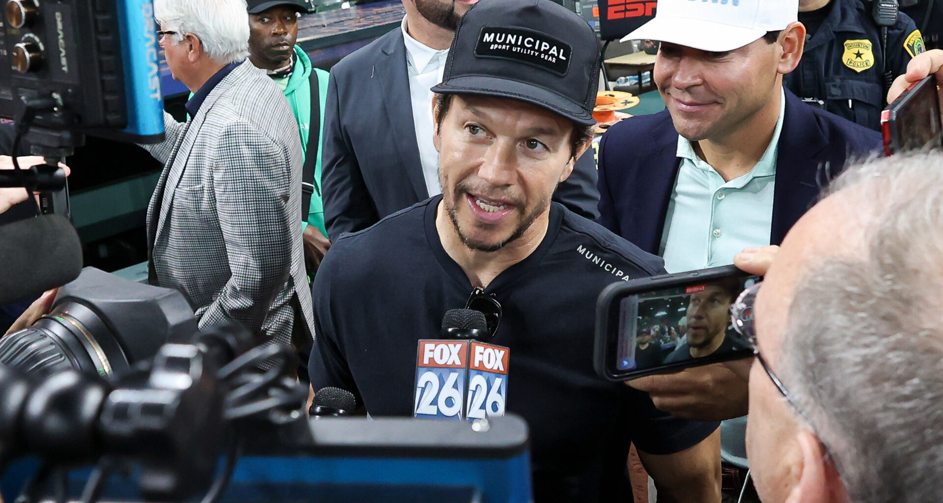 Mark Wahlberg Reveals Surprising List Of Top Five Boston Athletes