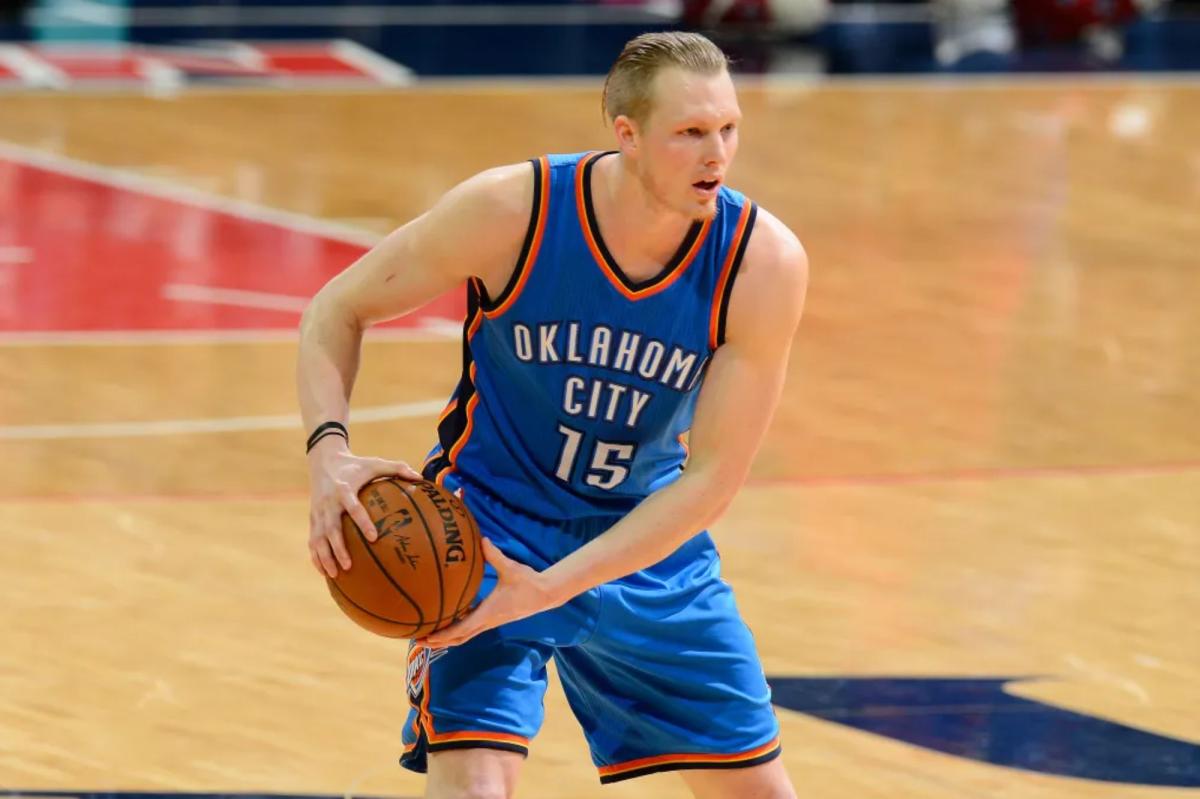 Former NBAer Kyle Singler arrested after allegedly assaulting girlfriend