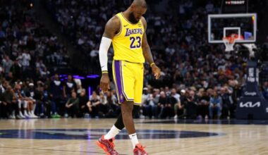 LeBron James out 3-4 weeks with sciatica in Lakers worry