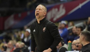 No. 11 Louisville faces high expectations with revamped roster under Pat Kelsey