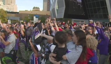 Sacramento Kings fans pack DOCO as team hosts first pre-game rally for home opener at Golden 1 Center