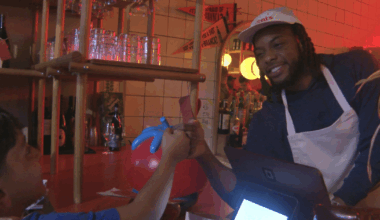 Darius Garland turns pizza maker, serving fans at Cent's in Cleveland