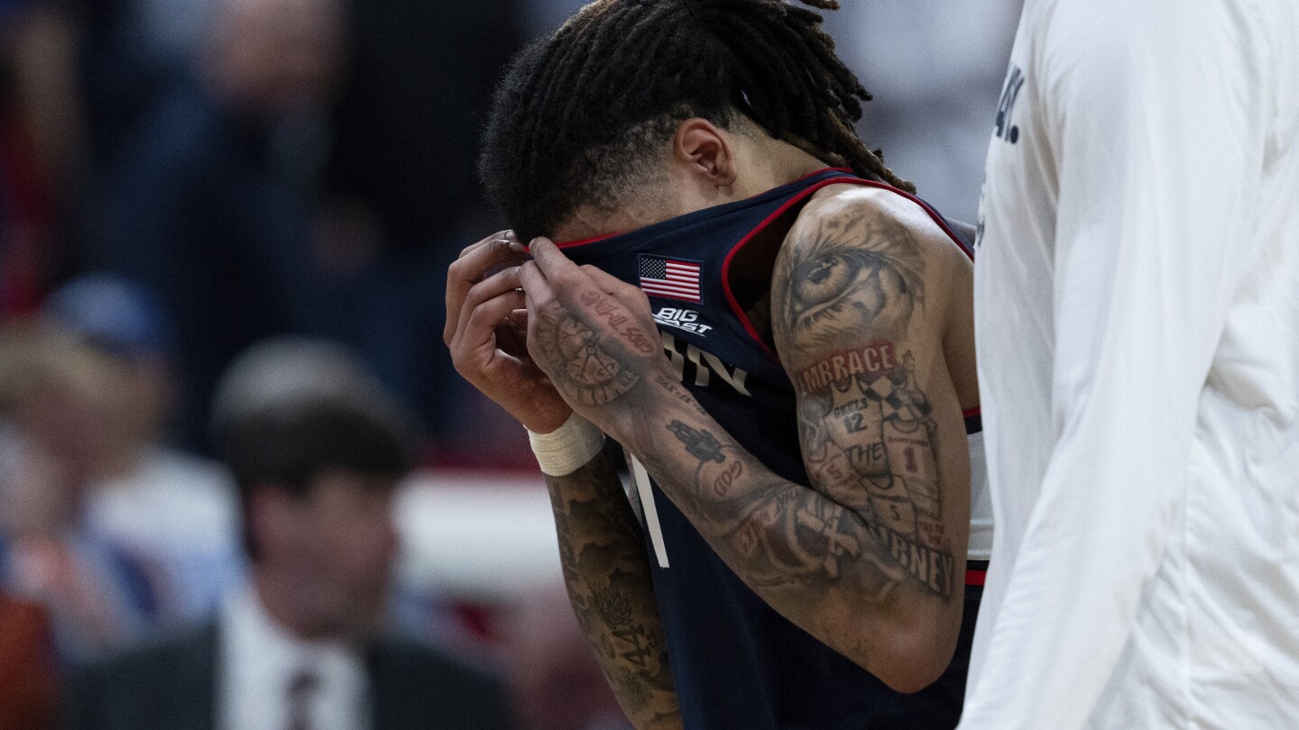 March Madness: NCAA Tournament perfect bracket tracker