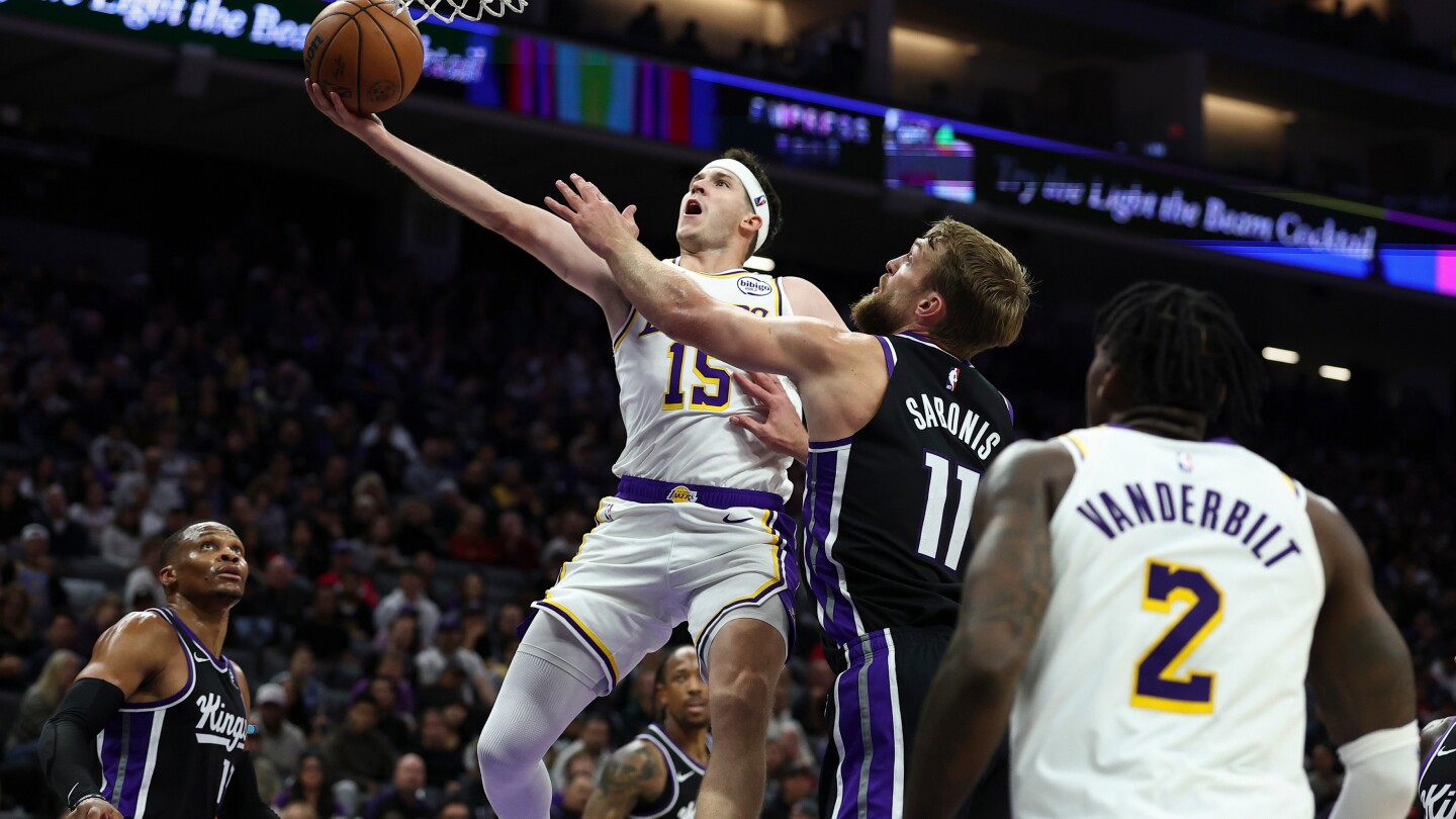 Reaves has career night as Lakers beat Kings without Luka, 127-120