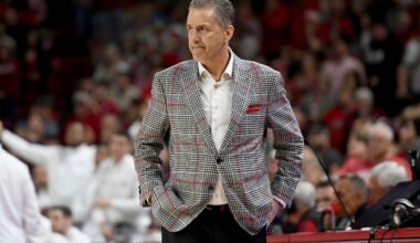 Arkansas coach John Calipari vows to retire before adopting transactional approach