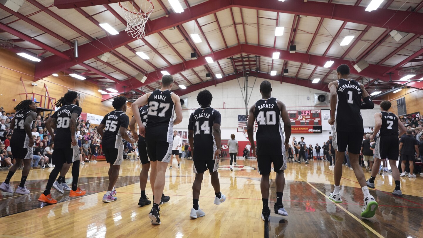 Wembanyama, Spurs inspire hope and unity for students recovering from flood