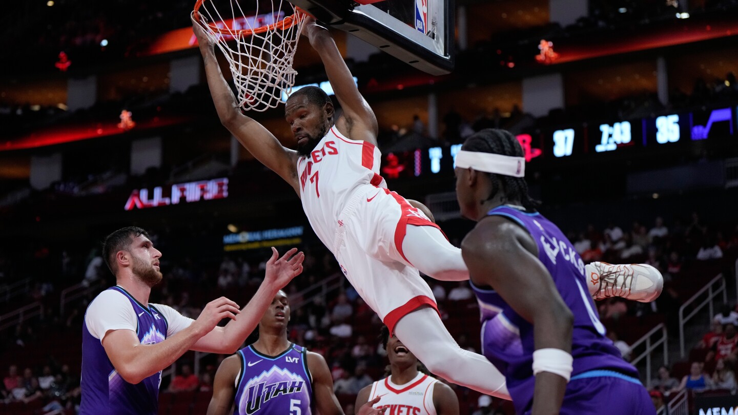 Durant on Rockets preseason debut: 'It felt like I've been here for a while'