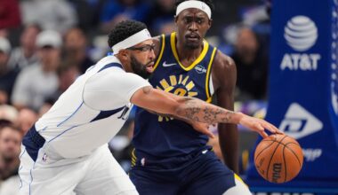 Mavericks' Anthony Davis leaves game with leg soreness