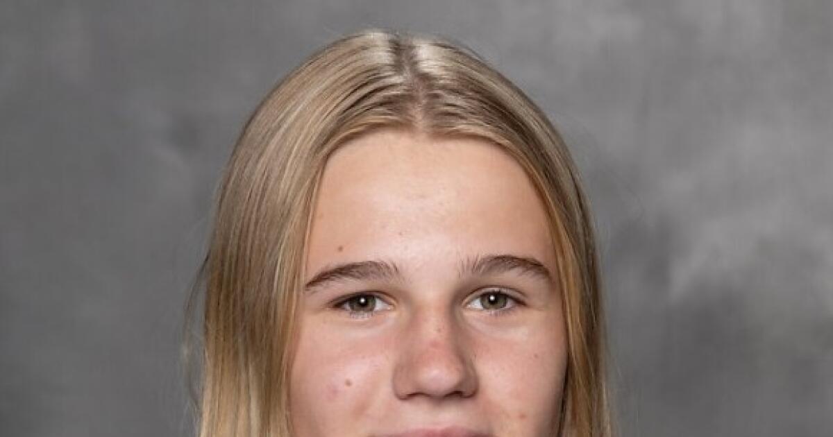 Prep talk: Freshman Lucia Khamenia ready to show she has game