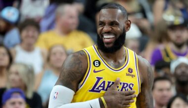 Phoenix Suns v Los Angeles Lakers