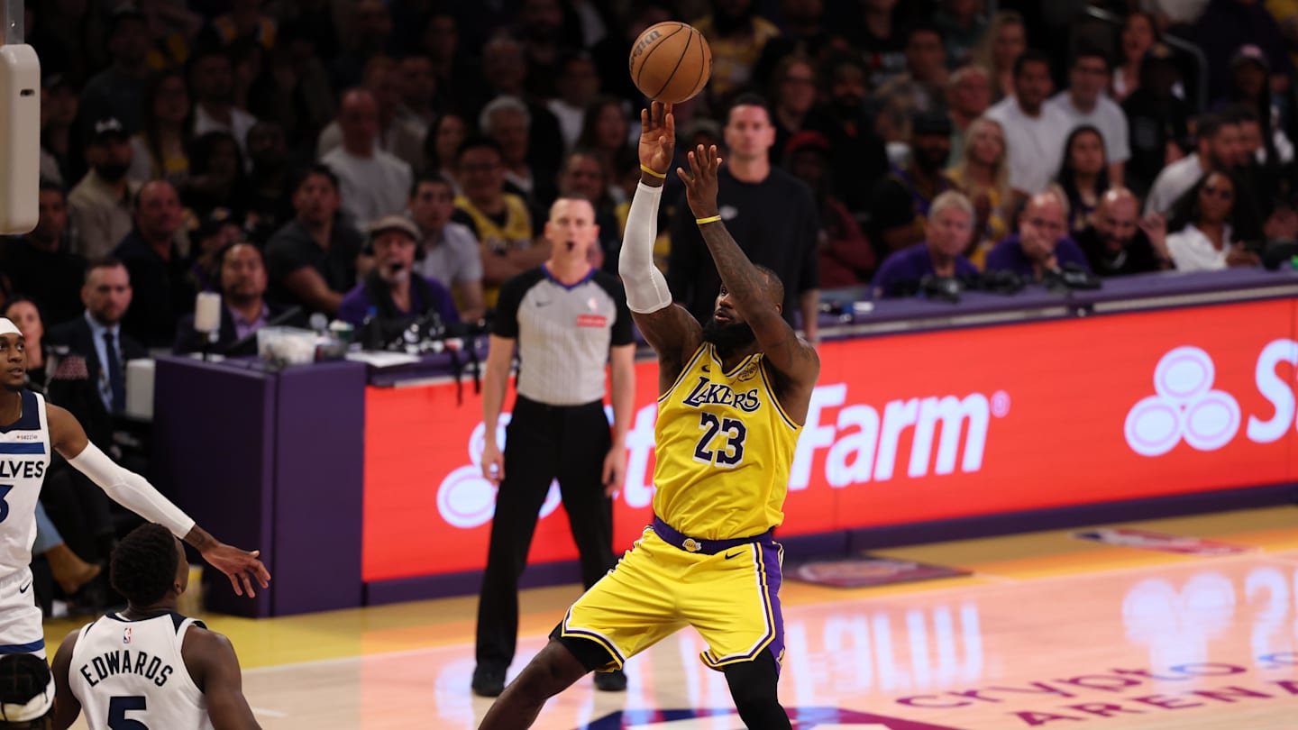 Lakers' LeBron James Receives Updated Injury Return Timeline