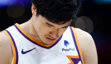 Phoenix Suns v Los Angeles Clippers