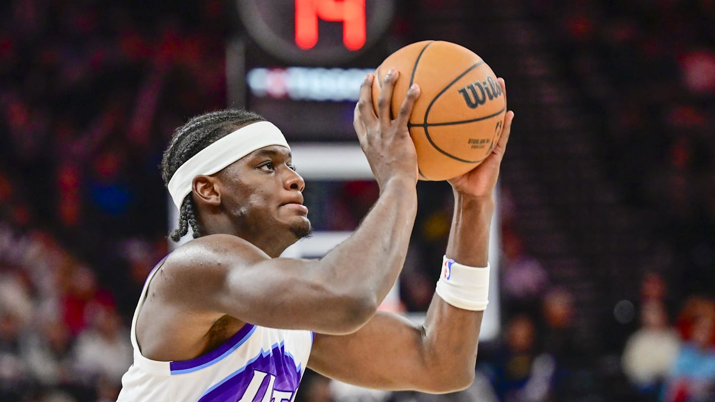 Should Knicks Take a Chance on Jazz's Taylor Hendricks?