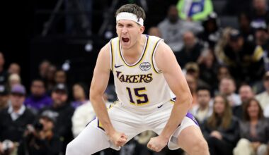 Los Angeles Lakers v Sacramento Kings