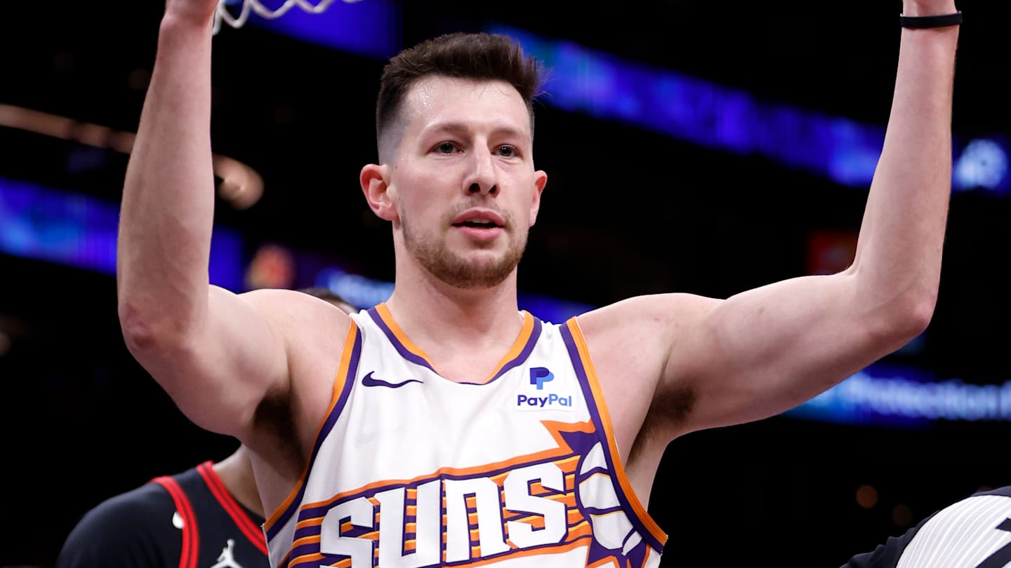 Chicago Bulls v Phoenix Suns