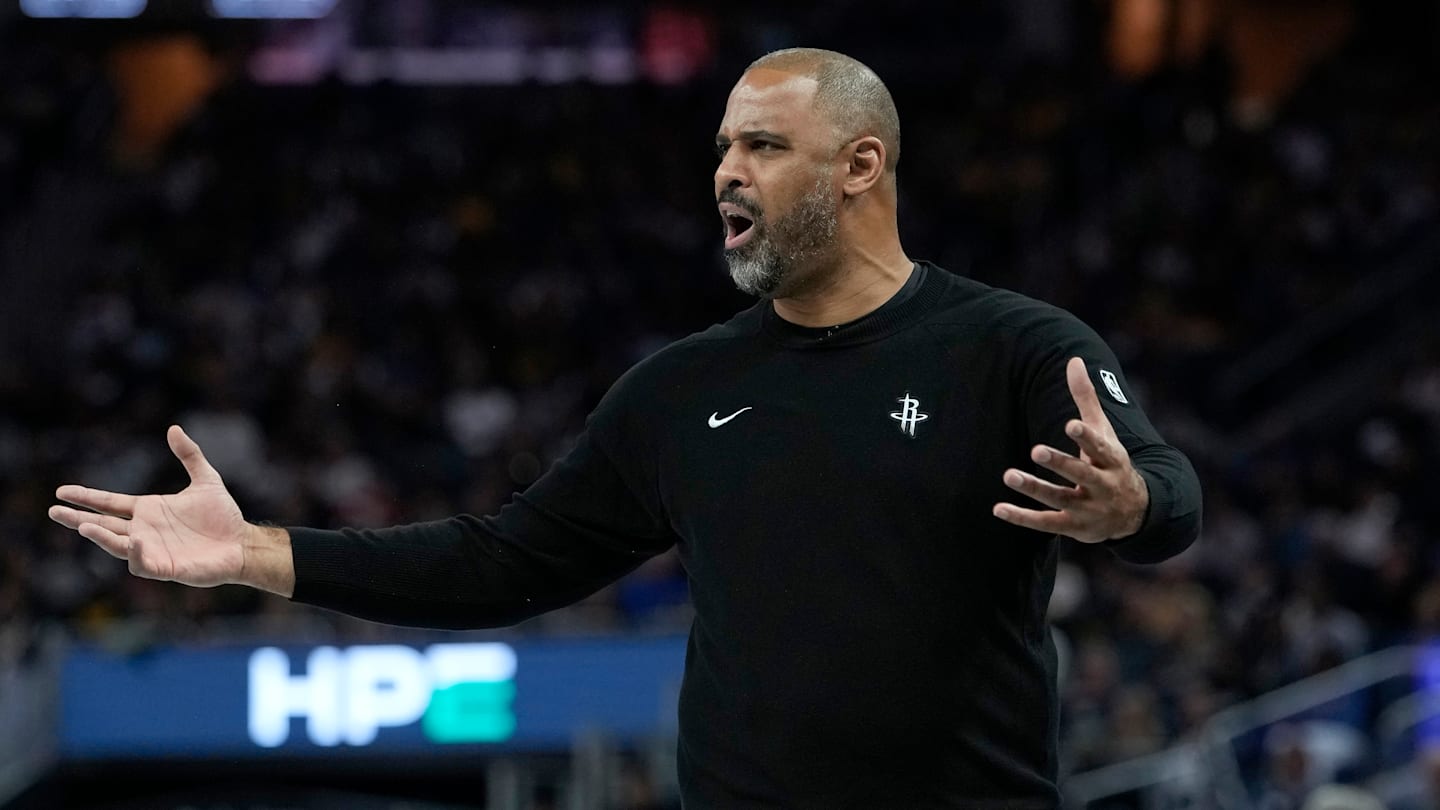 Houston Rockets v Golden State Warriors