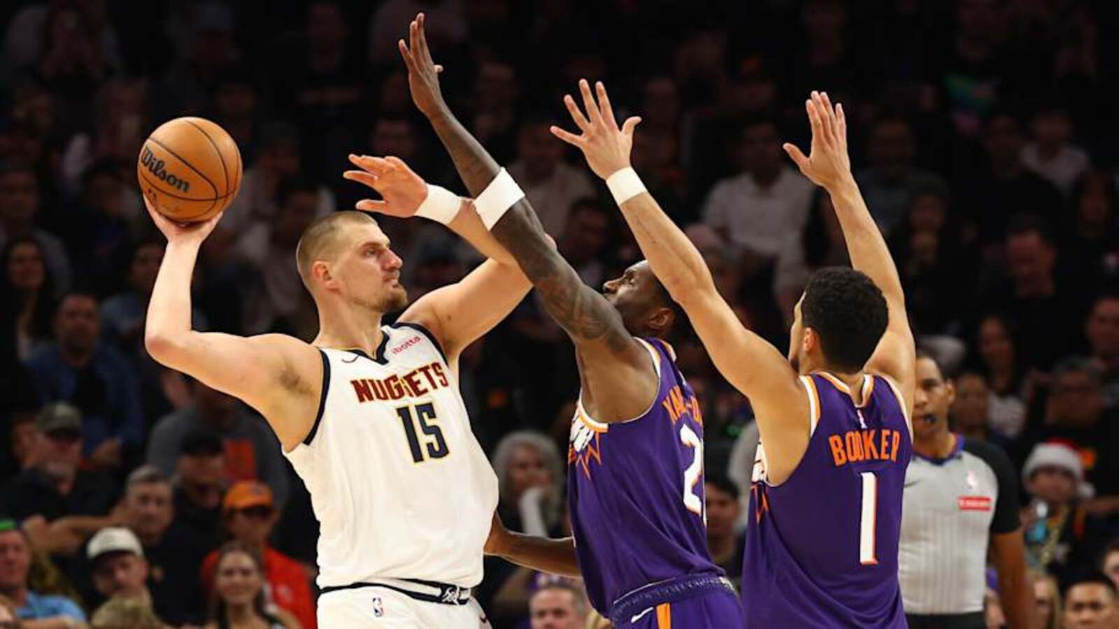 Nikola Jokic Powers Nuggets in Blowout Win vs Suns