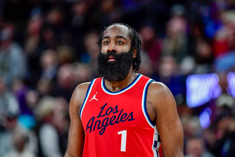 LA Clippers guard James Harden (1)© Christopher Creveling-Imagn Images