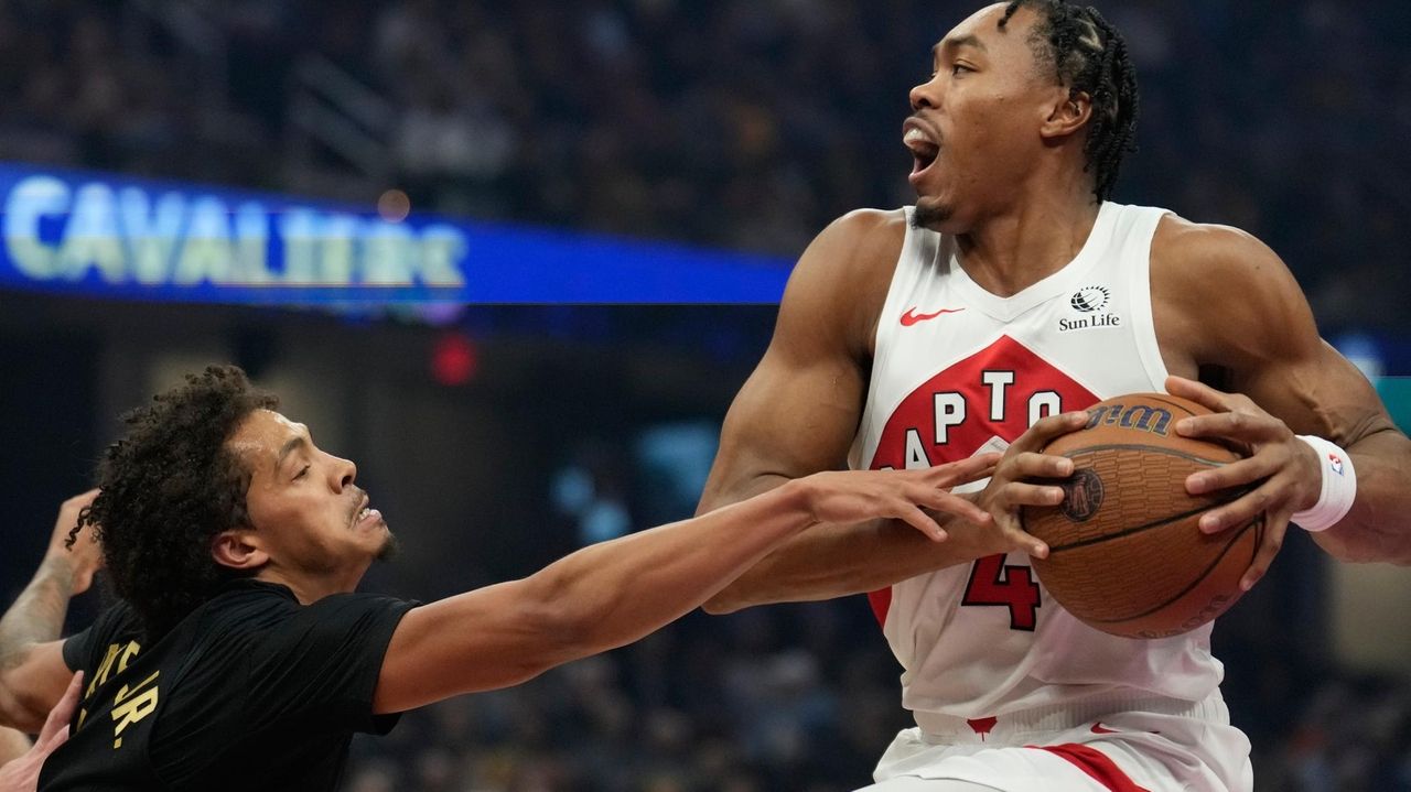 Jamison Battle scores 20 points and hits key pair of 3s as Raptors beat Cavs 112-101