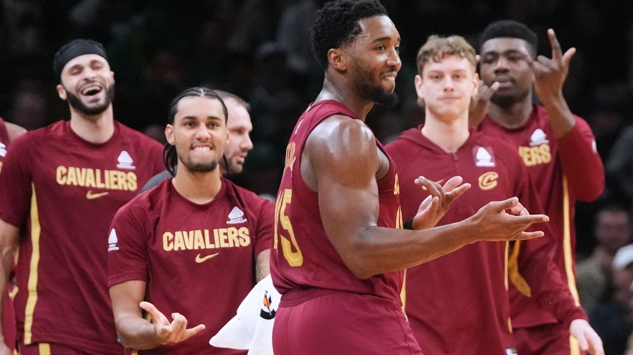 Donovan Mitchell joins Jarrett Allen on sideline as injuries pile up for Cavs