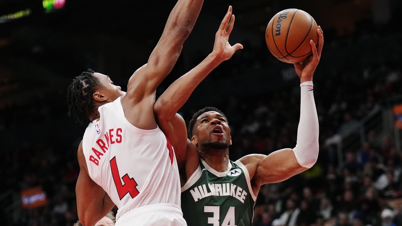 Barnes and Barrett each score 23 points as Raptors win third straight, rout Bucks 128-100