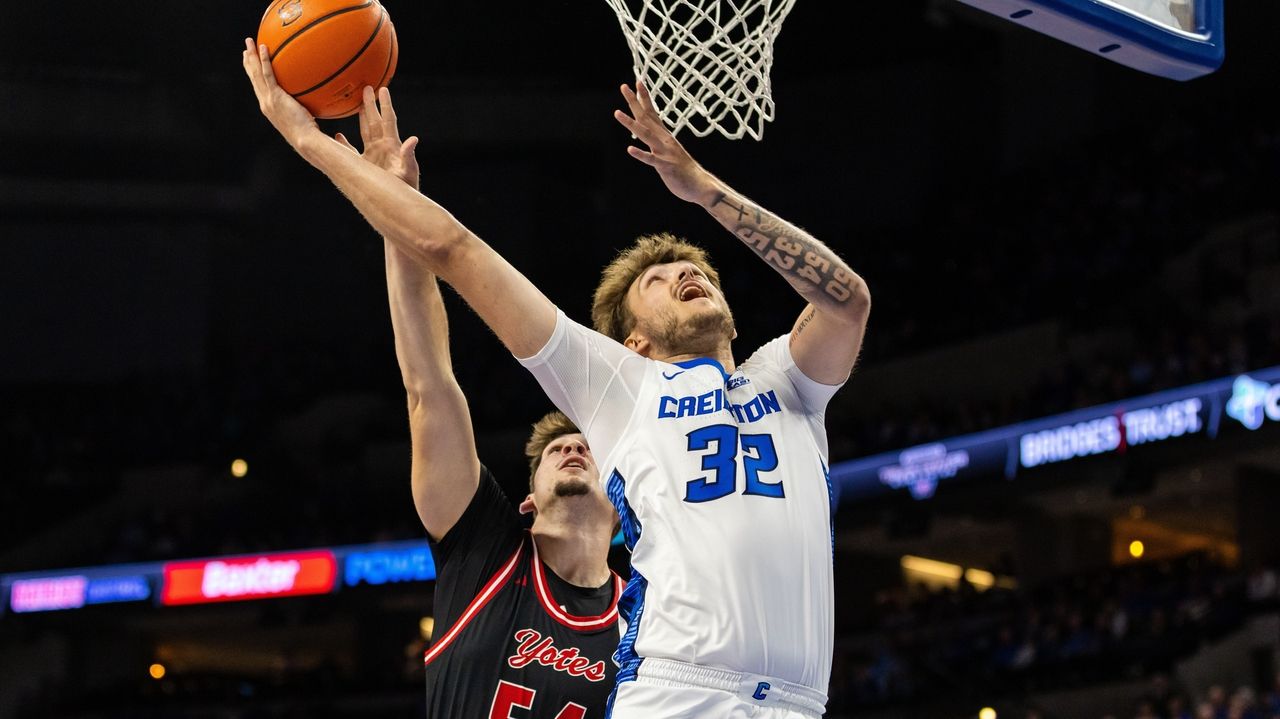 Owen Freeman scores 19 points to lead No. 23 Creighton in 92-76 win over South Dakota