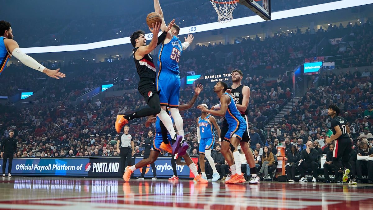Avdija and Trail Blazers rally from 22 down to hand Thunder their first loss, 121-119