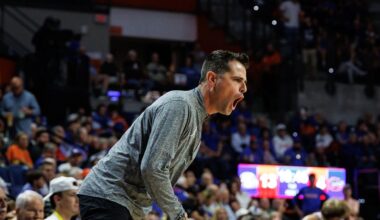 No. 3 Florida bounces back from season-opening loss and dominates North Florida 104-64