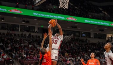 Edwards' 24 points lead No. 2 South Carolina to a 114-47 blowout of Bowling Green