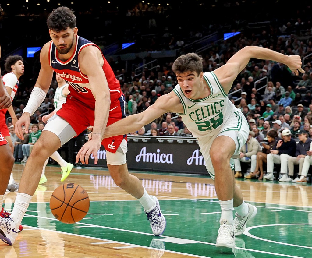 Celtics rookie cleared to play vs. Grizzlies after injury scare