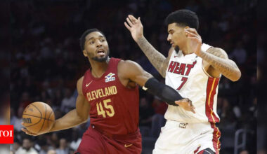 Is Donovan Mitchell playing tonight vs the Toronto Raptors? Latest update on the Cleveland Cavaliers star's injury report (November 13, 2025) | NBA News